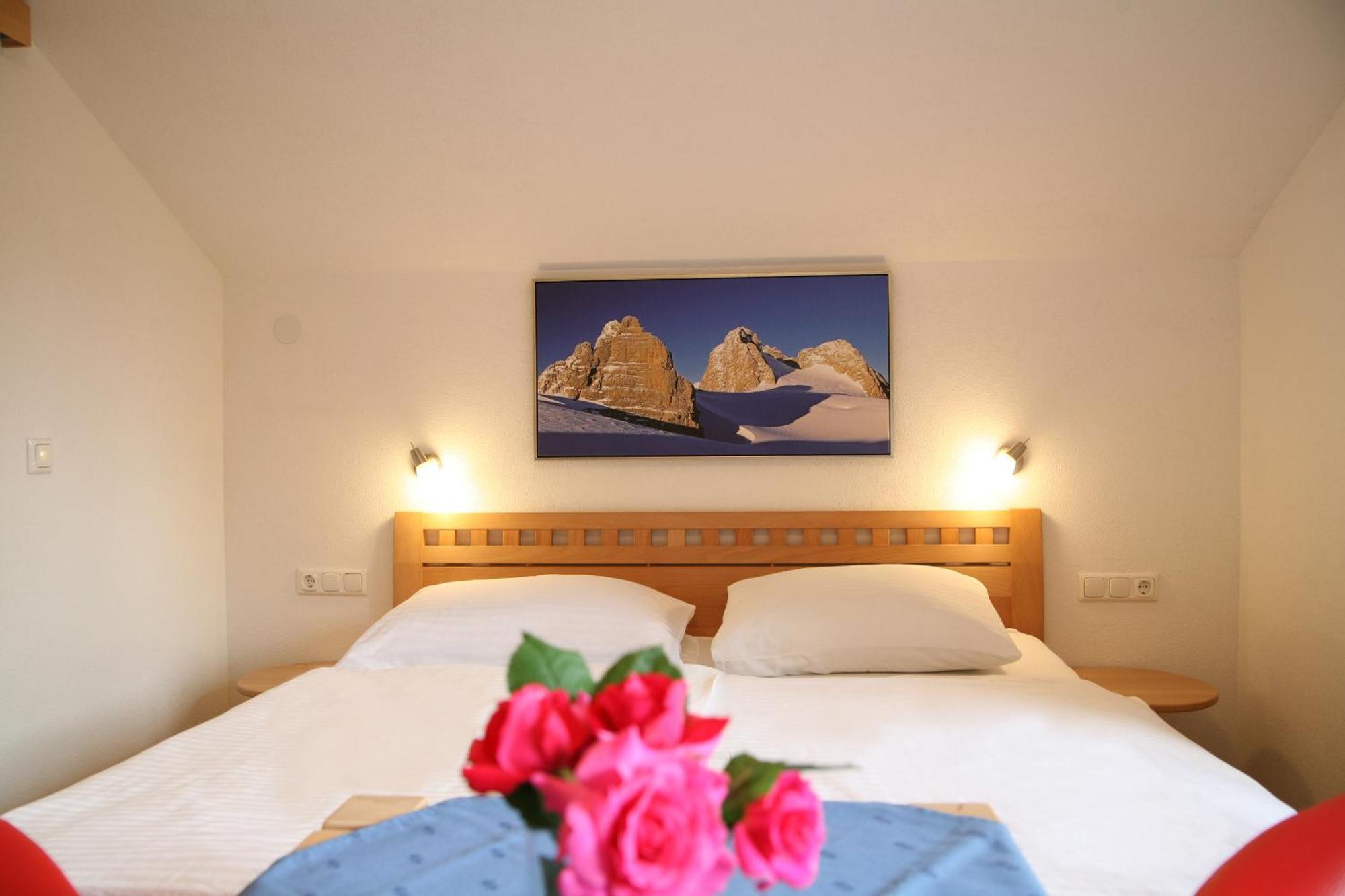 Apartmenthaus Dornroeschen Ramsau am Dachstein Camera foto